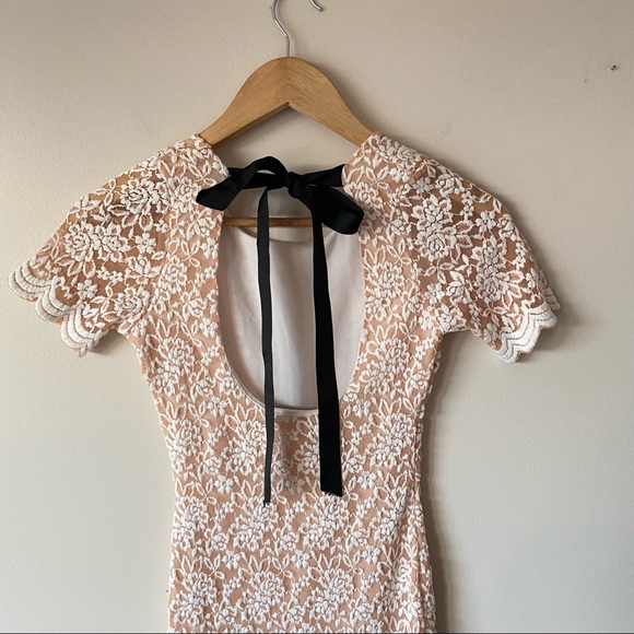 Pink and white Lace Dress with Black Bow - Picture 6 of 9